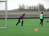 Training Schouwen-Duiveland Selectie Onder 13 & 14 op sportpark 'Het Springer' van vrijdag 30 december 2022 (30/98)